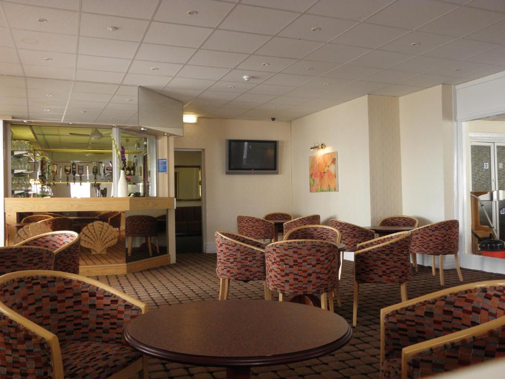 Chequers Plaza Hotel Blackpool Exterior photo